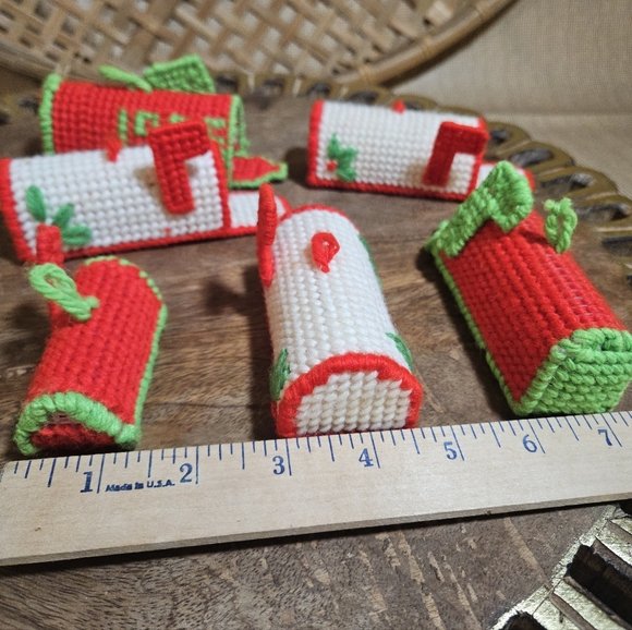 VTG 80’s Cross-stitch yarn Handmade lot Holiday Mailbox Christmas Tree Ornaments - Picture 9 of 10